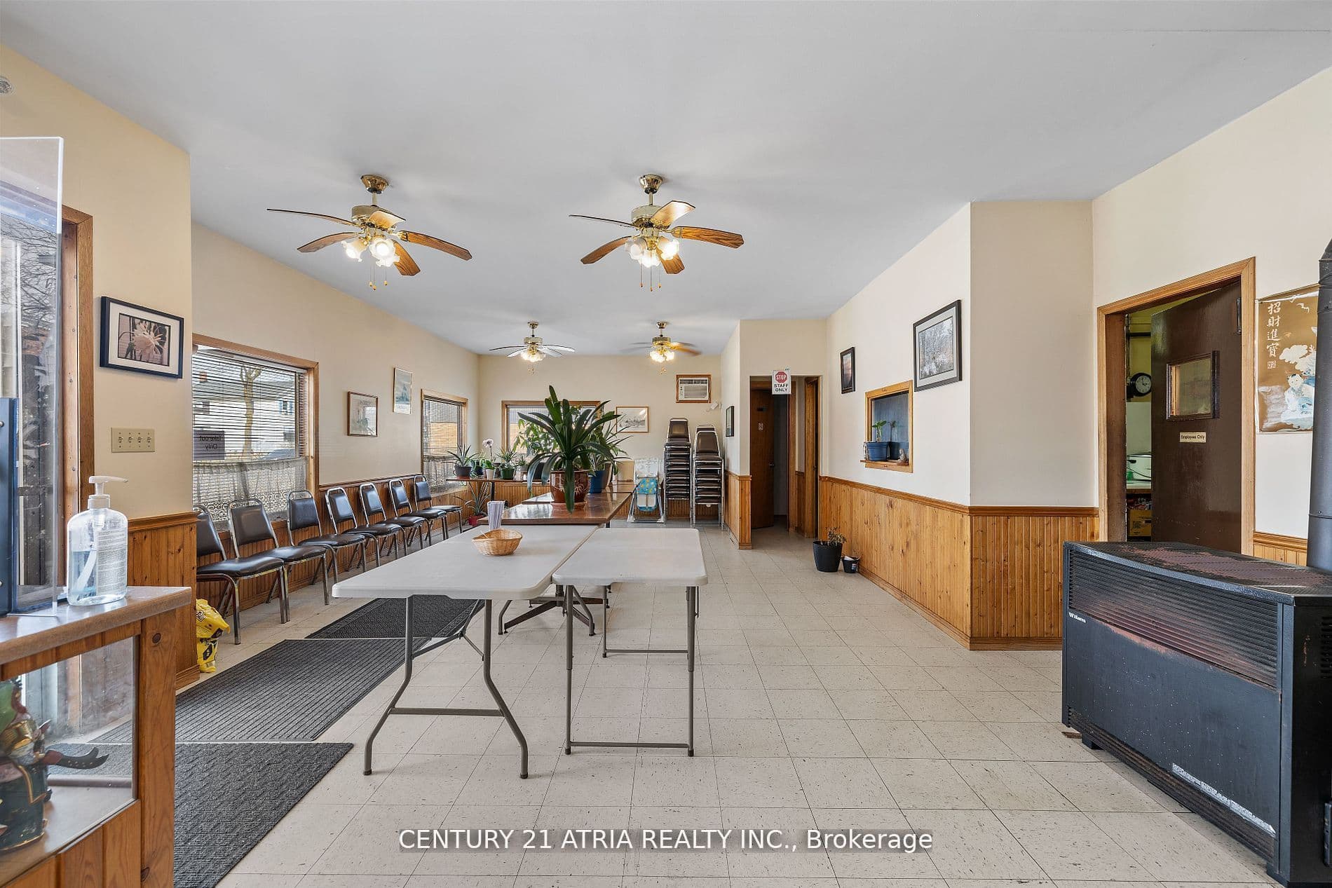 81 London Road, Chatham-Kent, ON N0P 2K0