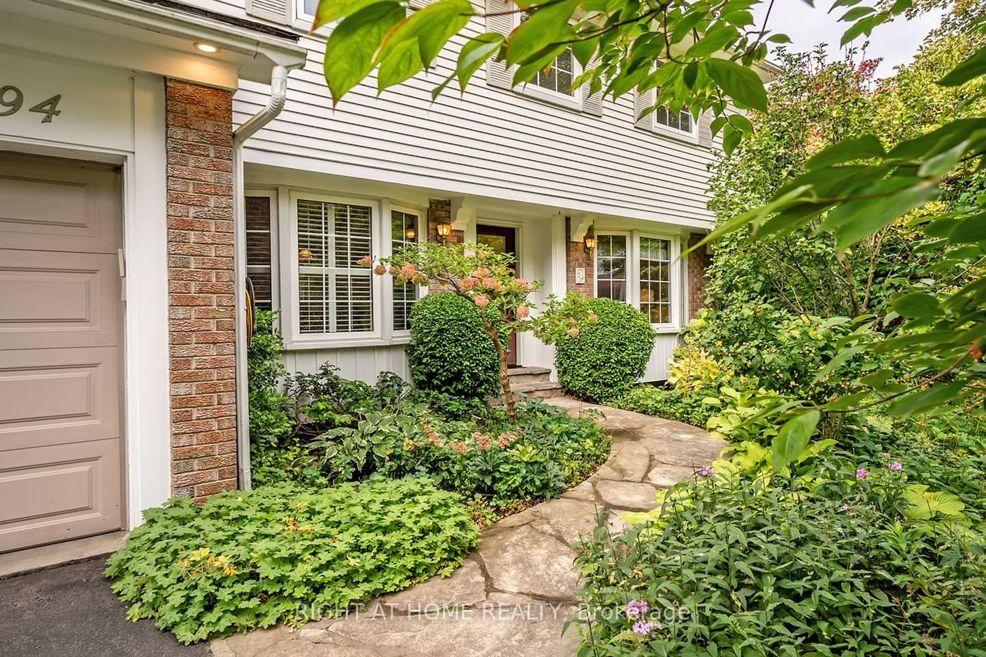 494 Dorland Road, Oakville, ON L6J 6B1
