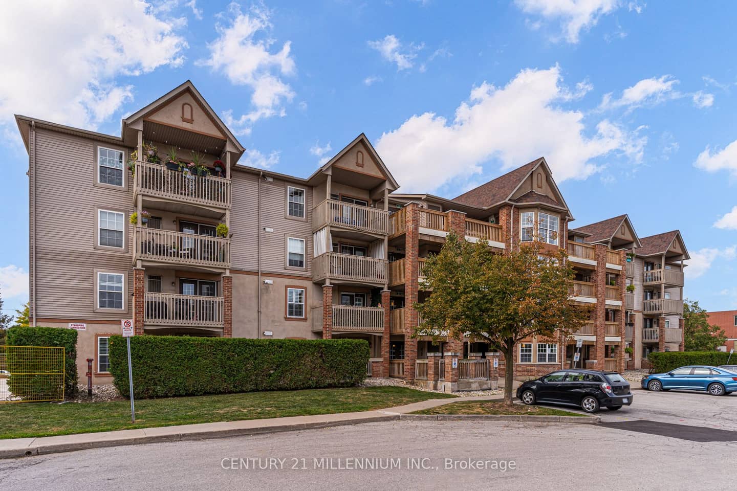 4003 Kilmer Drive 110, Burlington, ON L7M 4M1