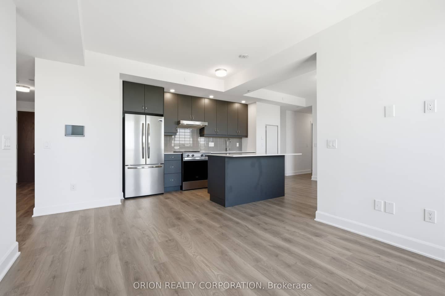 3240 WILLIAM COLTSON Avenue 1604, Oakville, ON L6H 8C8