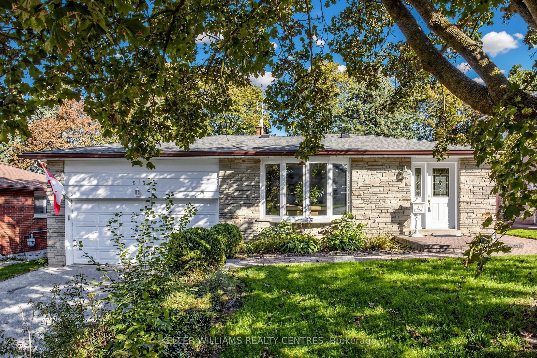 813 Grace Street, Newmarket, ON L3Y 2L6
