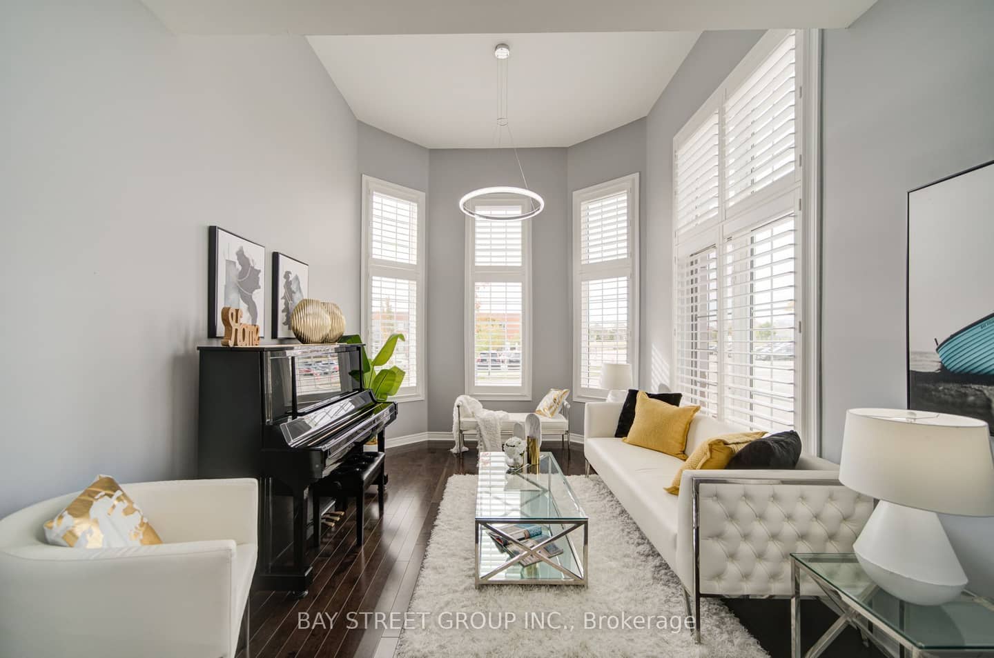 382 Begonia Gardens, Oakville, ON L6M 1L7