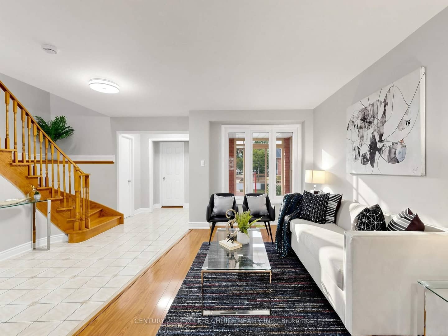 1125 Ivandale Drive, Mississauga, ON L5V 1A9
