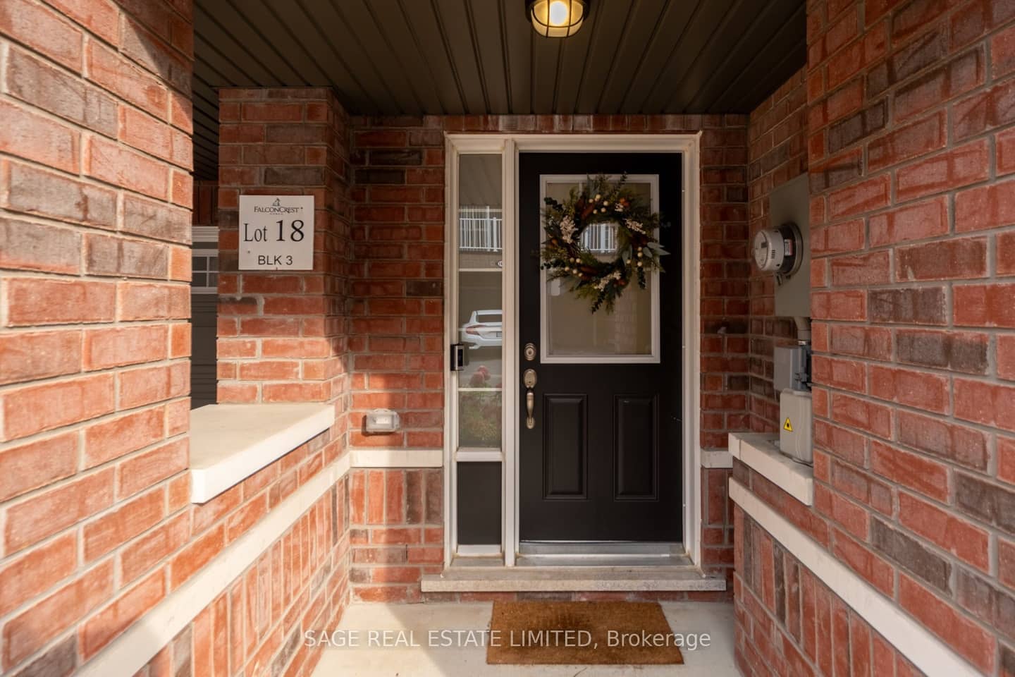 842 Atwater Path, Oshawa, ON L1J 0E8