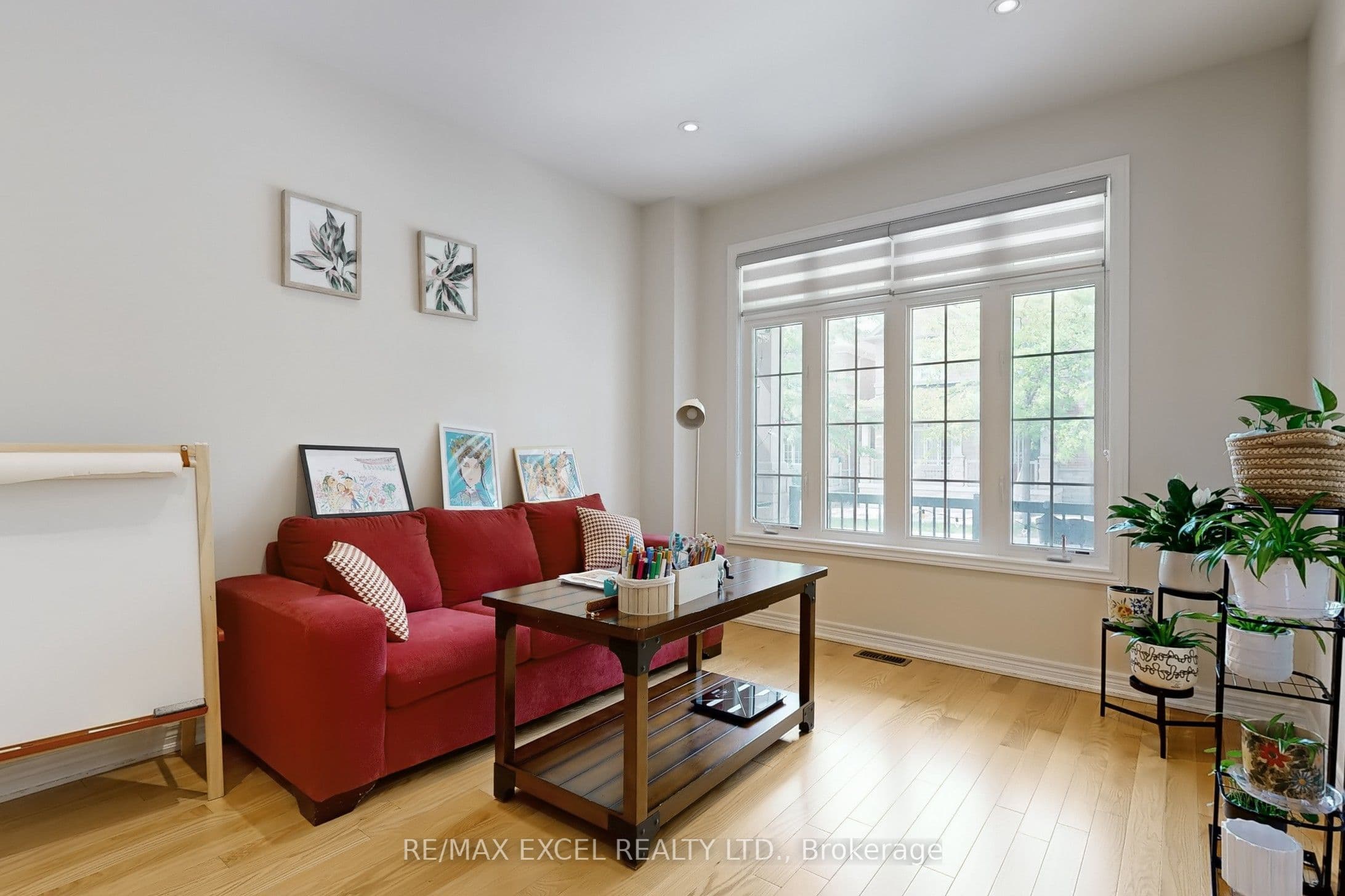 9 Sunnyside Hill Road, Markham, ON L6B 0X4
