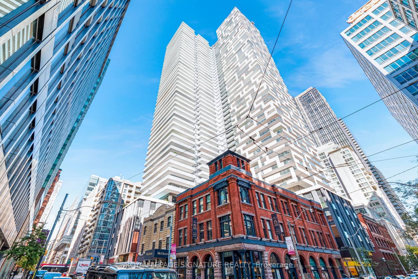 25 Richmond Street E 1212, Toronto, ON M5C 0A6