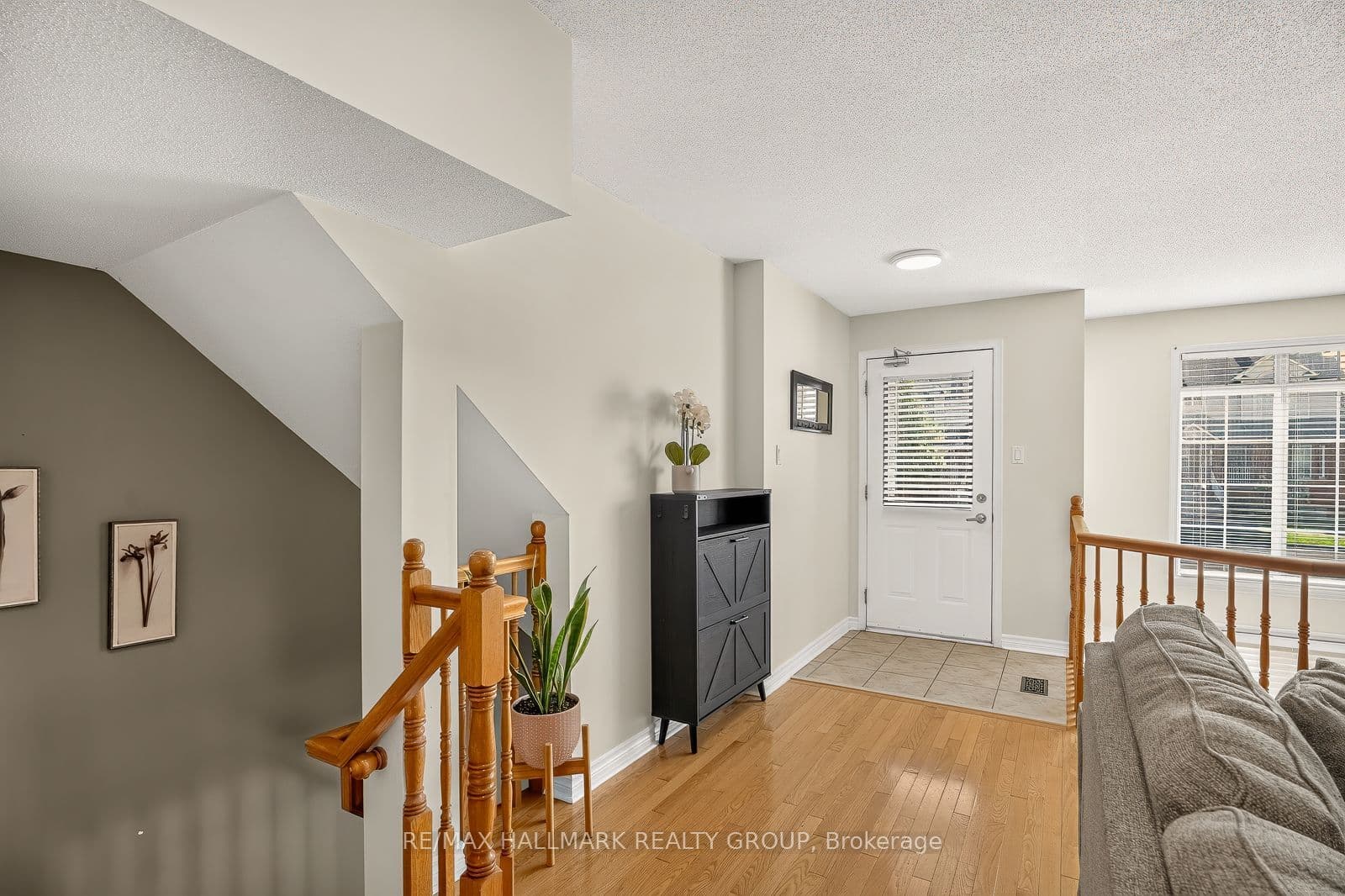 4437 Harper Avenue, Cyrville - Carson Grove - Pineview, ON K1J 1C9