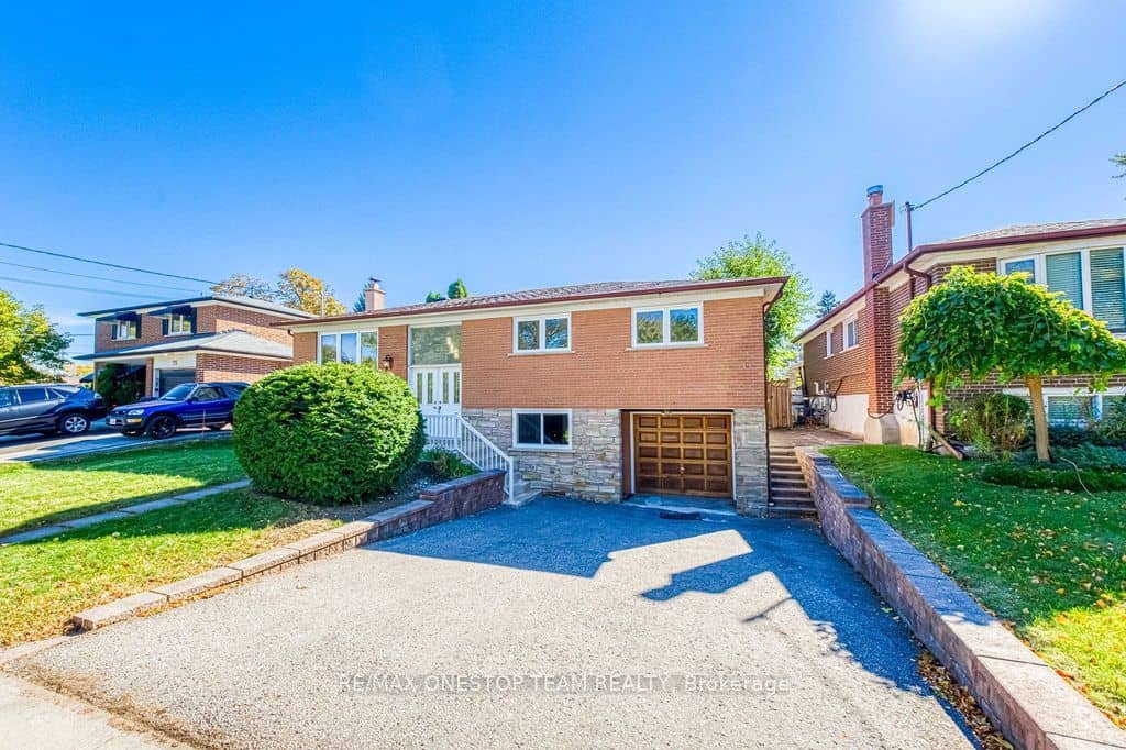 73 Houston Crescent, Toronto, ON M2J 3H7