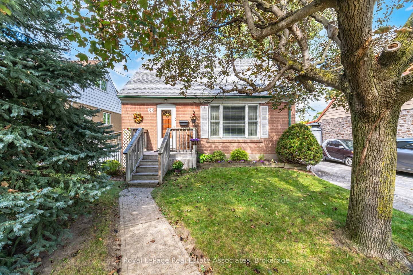 68 Allenby Avenue, Toronto, ON M9W 1S6