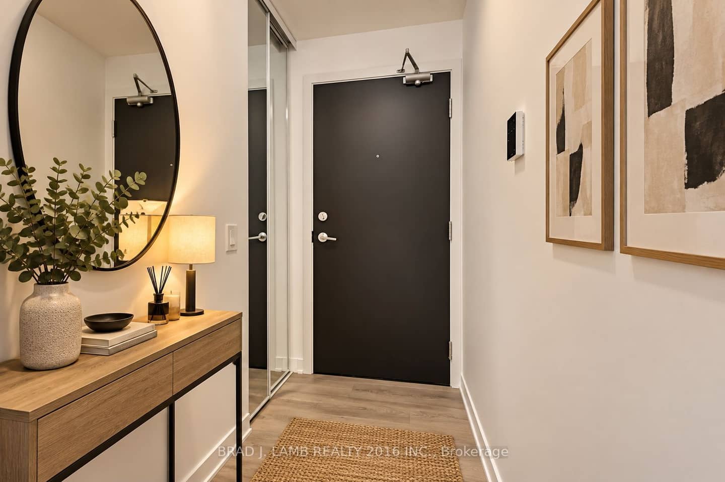 87 Peter Street 2810, Toronto, ON M5V 2G5