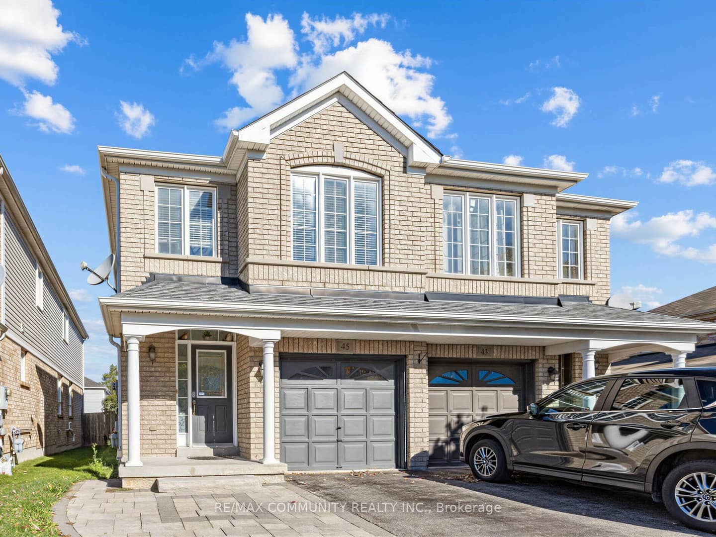 45 Tozer Crescent, Ajax, ON L1T 5A1