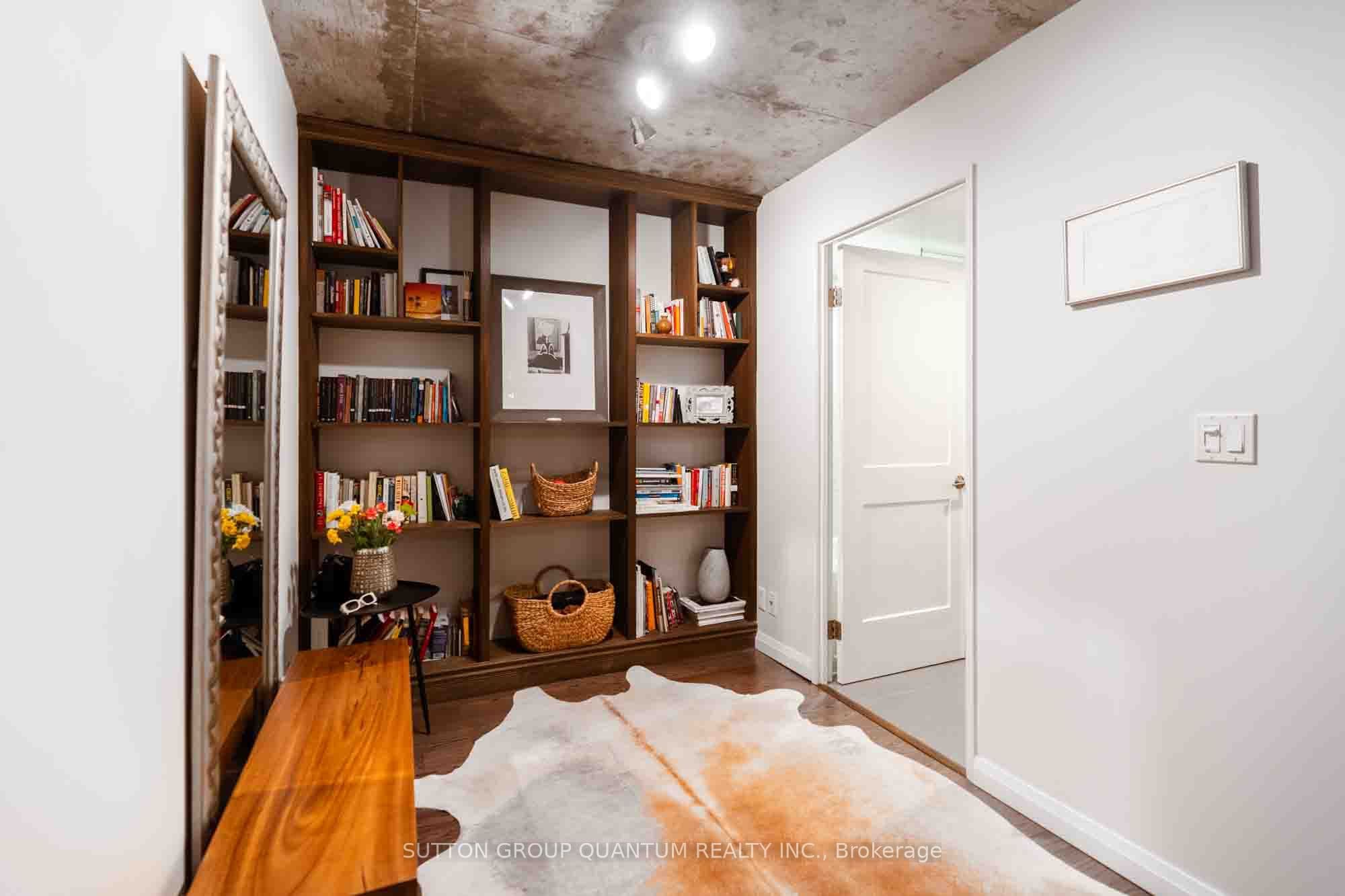 1005 King Street W 502, Toronto, ON M6K 3M8