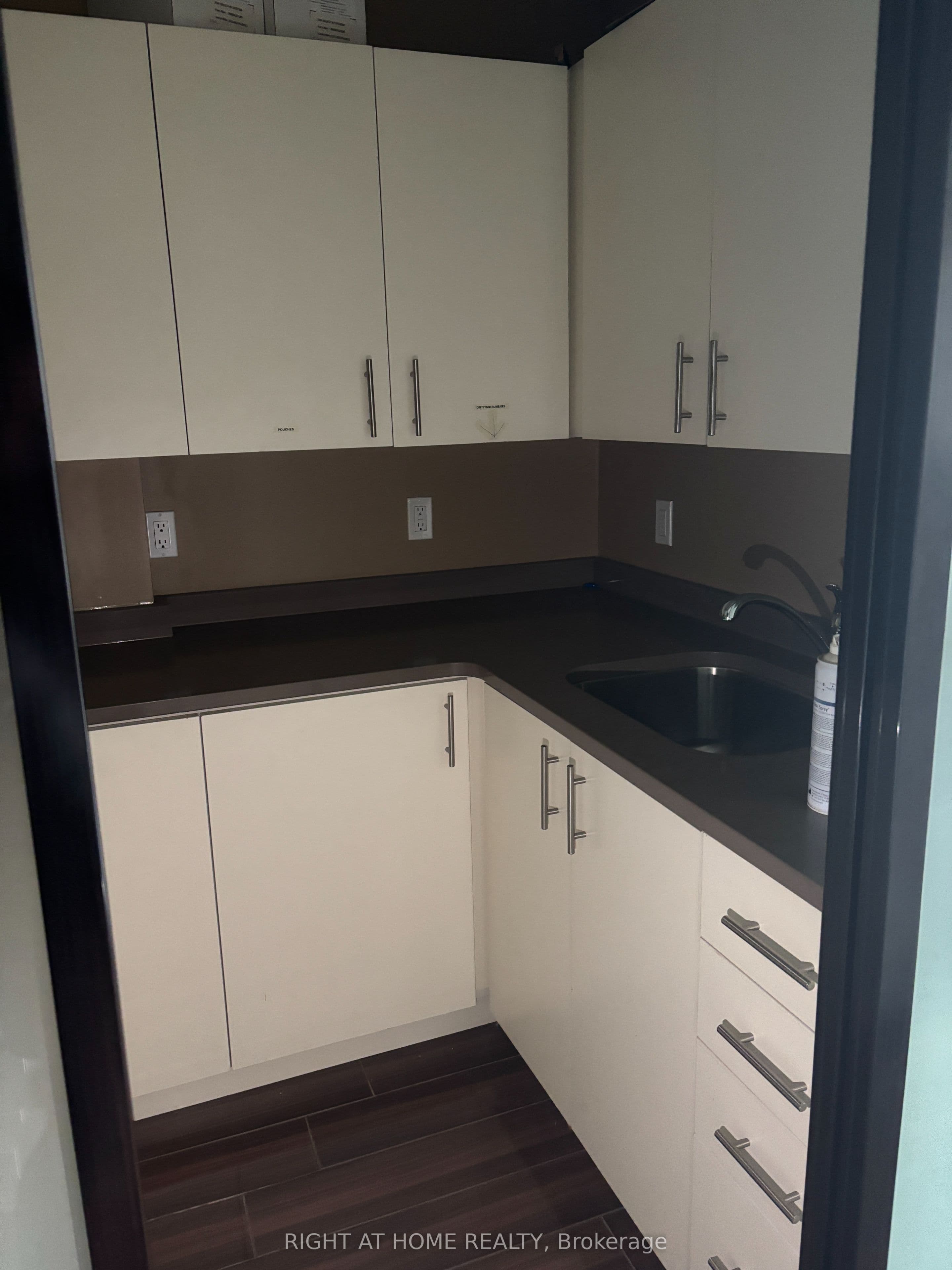 505 Oakwood Avenue, Toronto, ON M6E 2W9