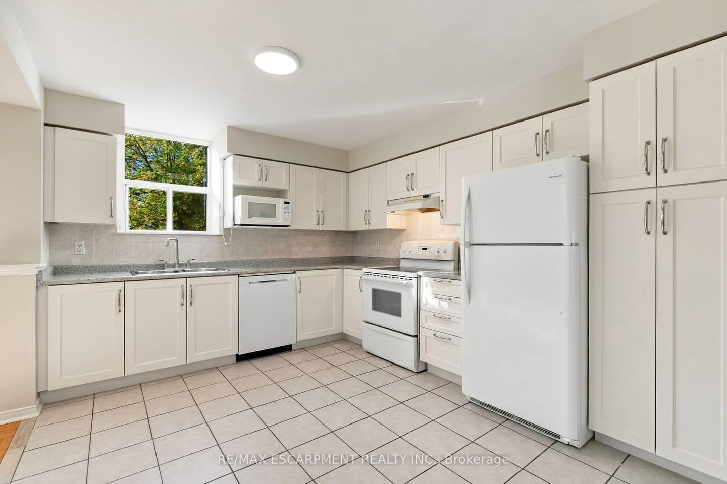 7373 Martingrove Road 223, Vaughan, ON L4L 9K1