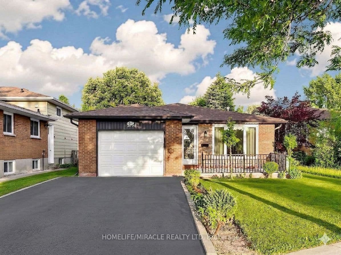 3694 Brandon Gate Drive, Mississauga, ON L4T 3M8