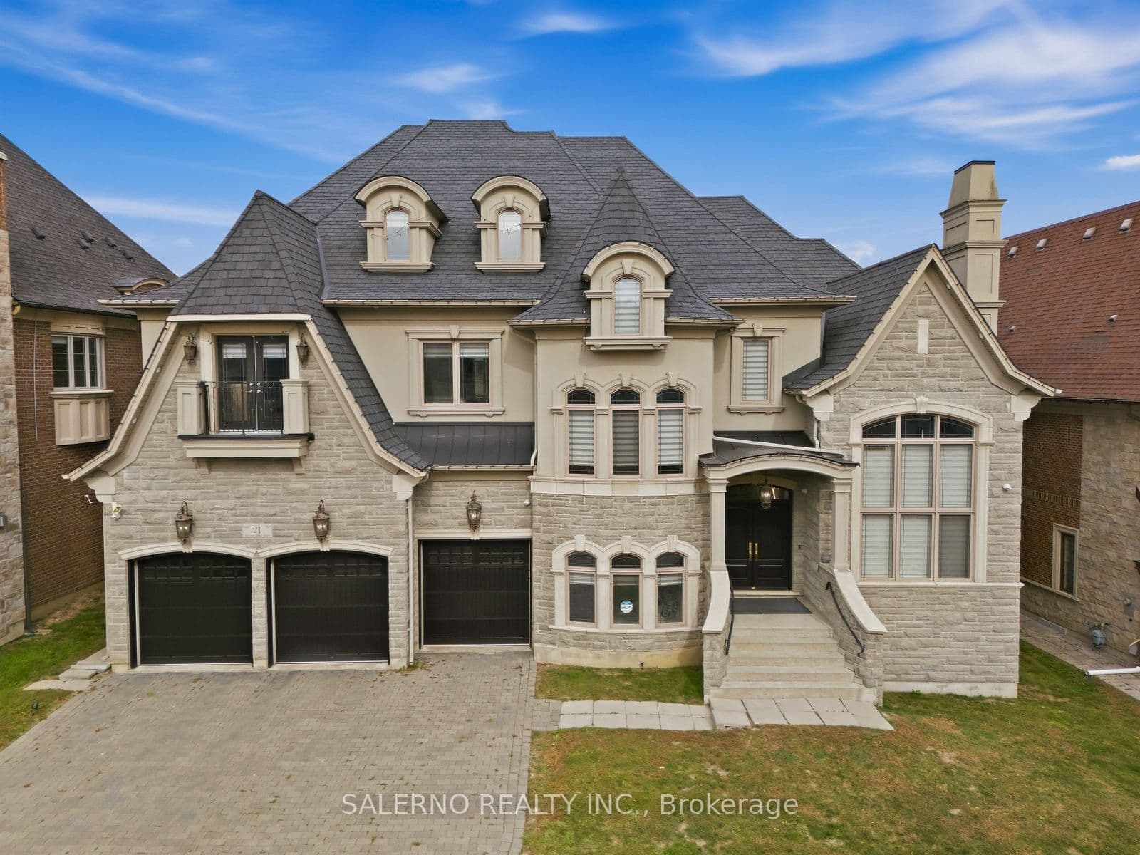 21 Autumn Wind Court, Vaughan, ON N9E 1R2