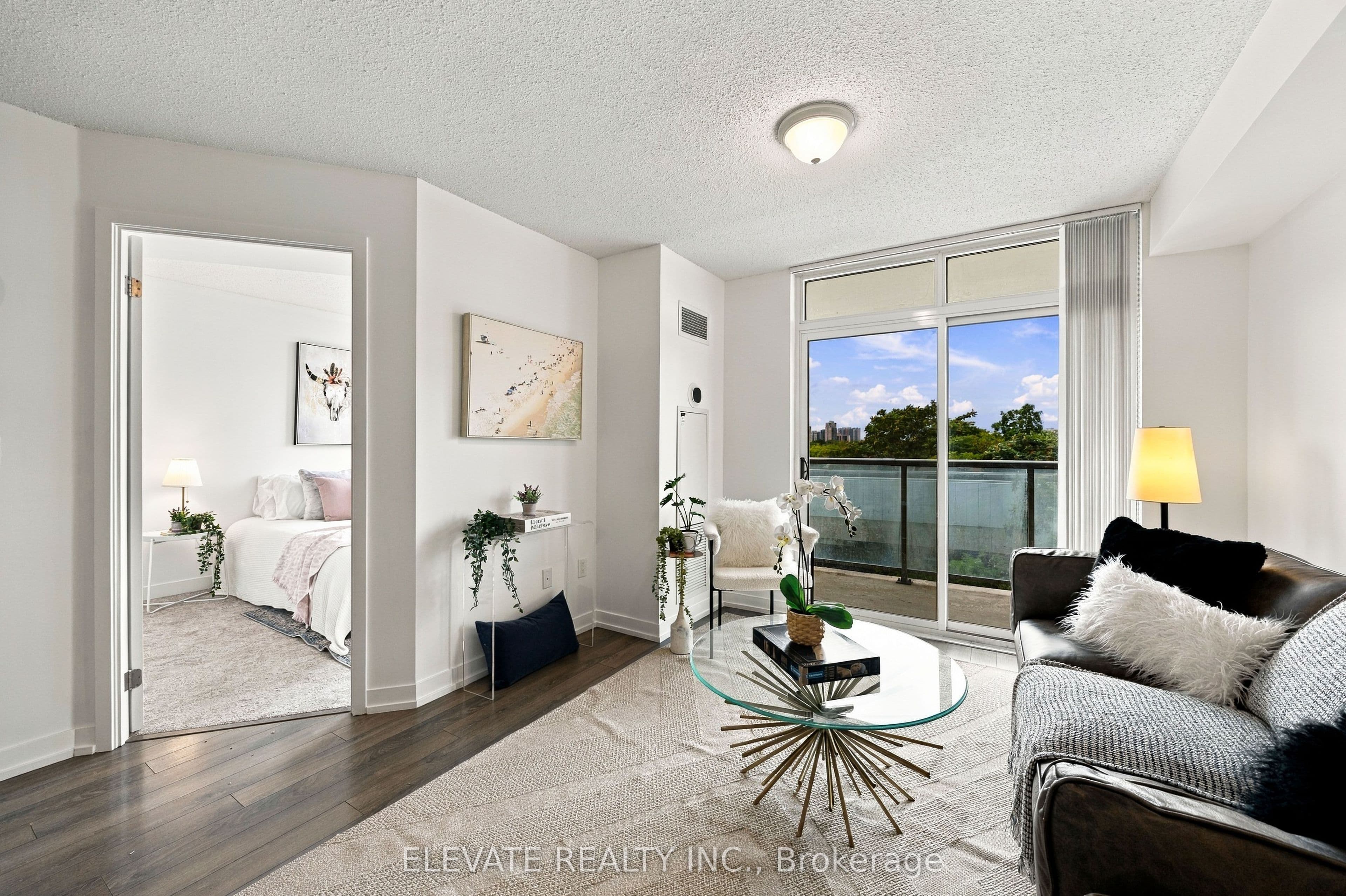812 Lansdowne Avenue 408, Toronto, ON M6H 4K5