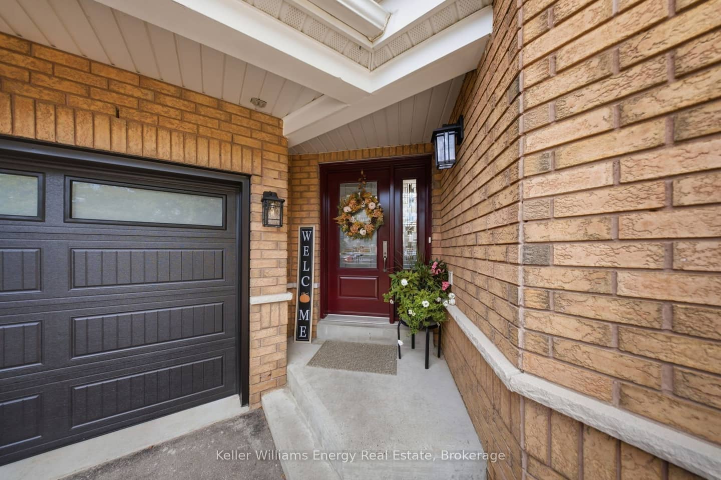 8 Holliman Lane, Ajax, ON L1Z 1K6