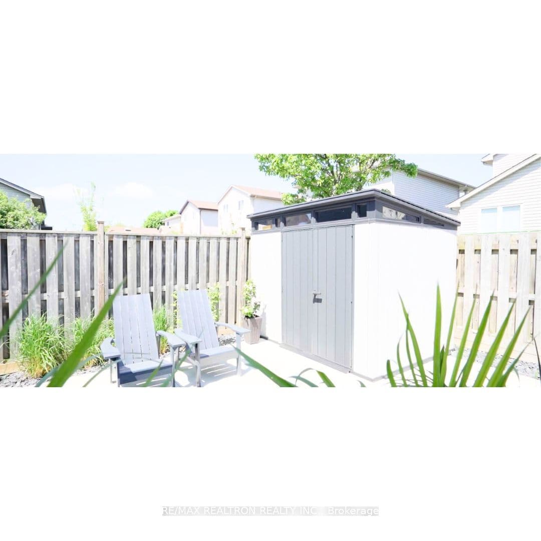 1595 Benjamin Drive, London East, ON N5V 5J5