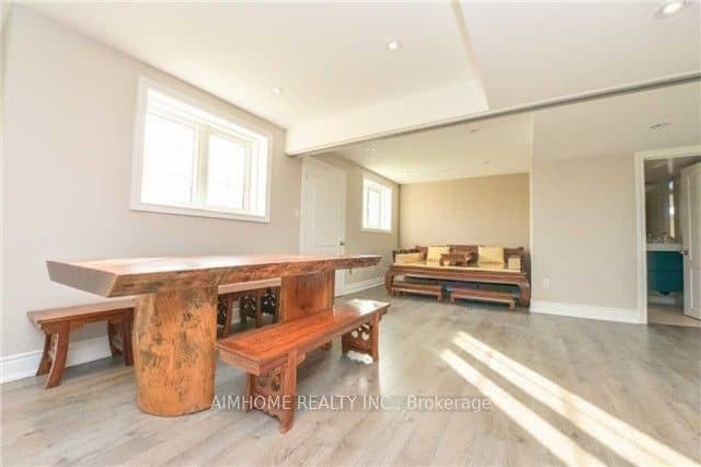 11 Alpaca Drive, Richmond Hill, ON L4E 0E6