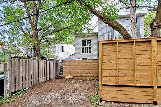 81 Tiverton Avenue, Toronto, ON M4M 2M1
