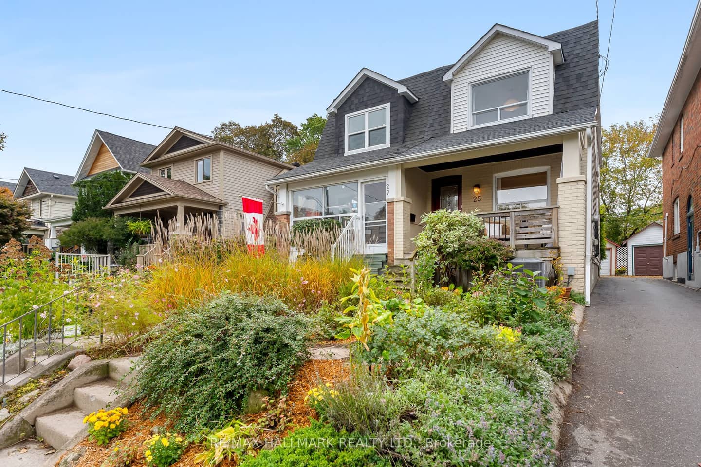25 Northview Avenue, Toronto, ON M1N 1V9