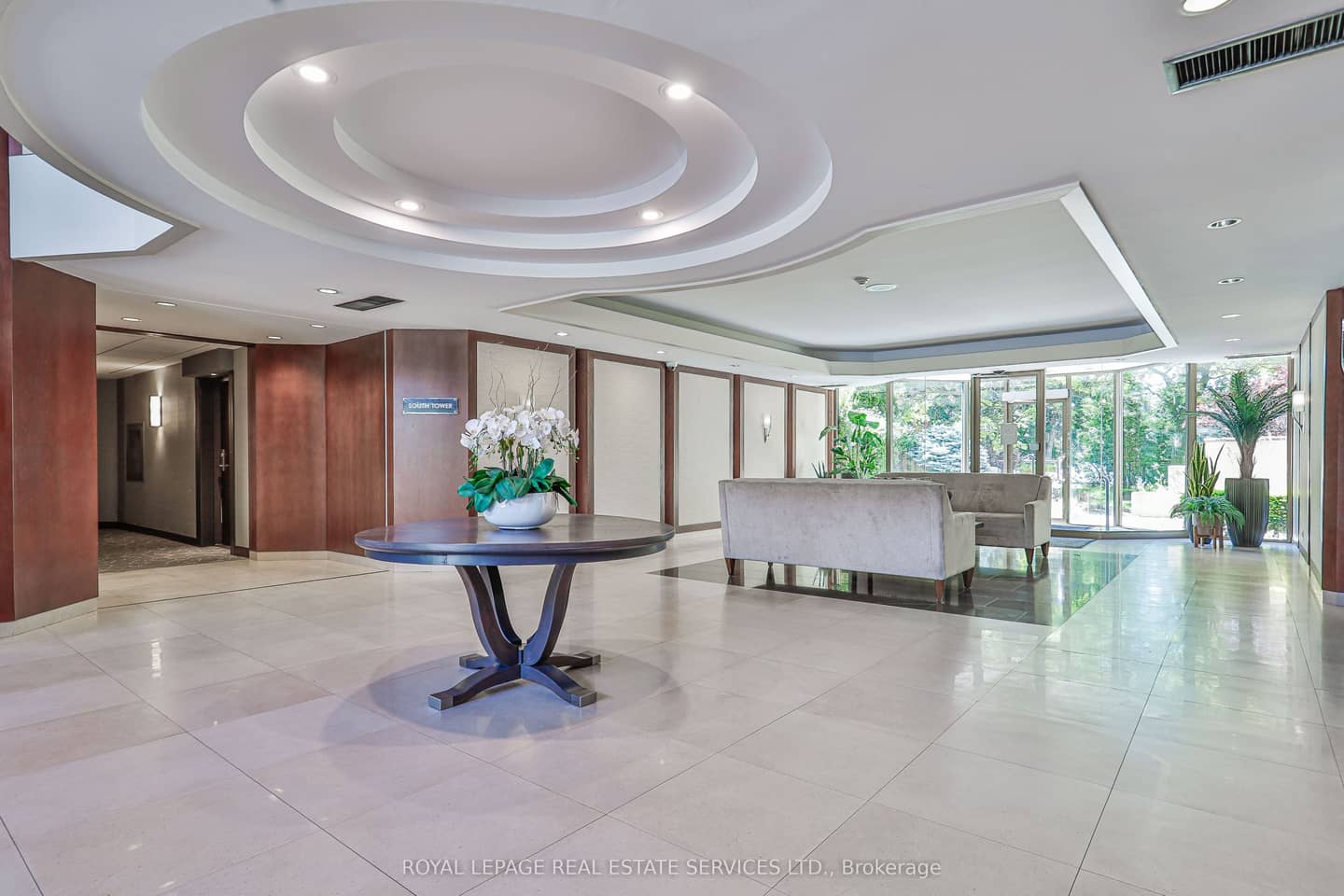 2267 Lake Shore Boulevard W 1304, Toronto, ON M8V 3X2