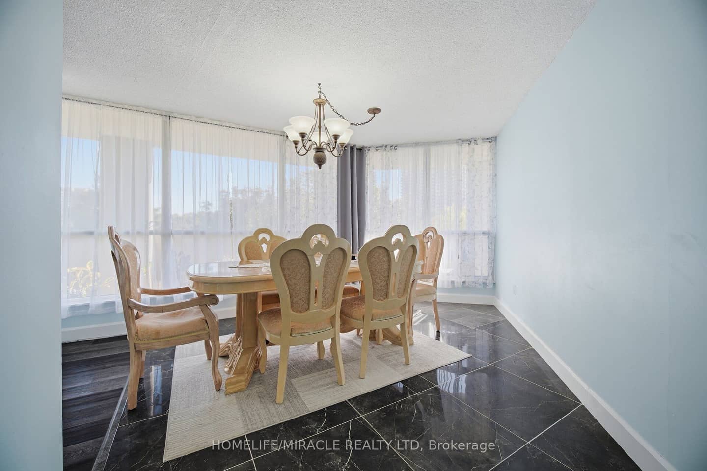 1 Rowntree Road 206, Toronto, ON M9V 5G7