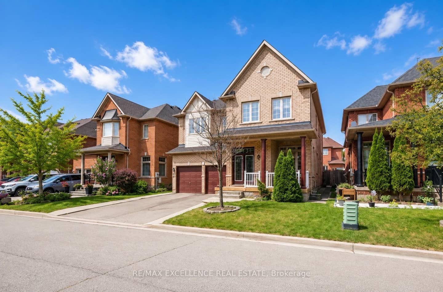 21 Castle Mountain Drive, Brampton, ON L6R 2W9