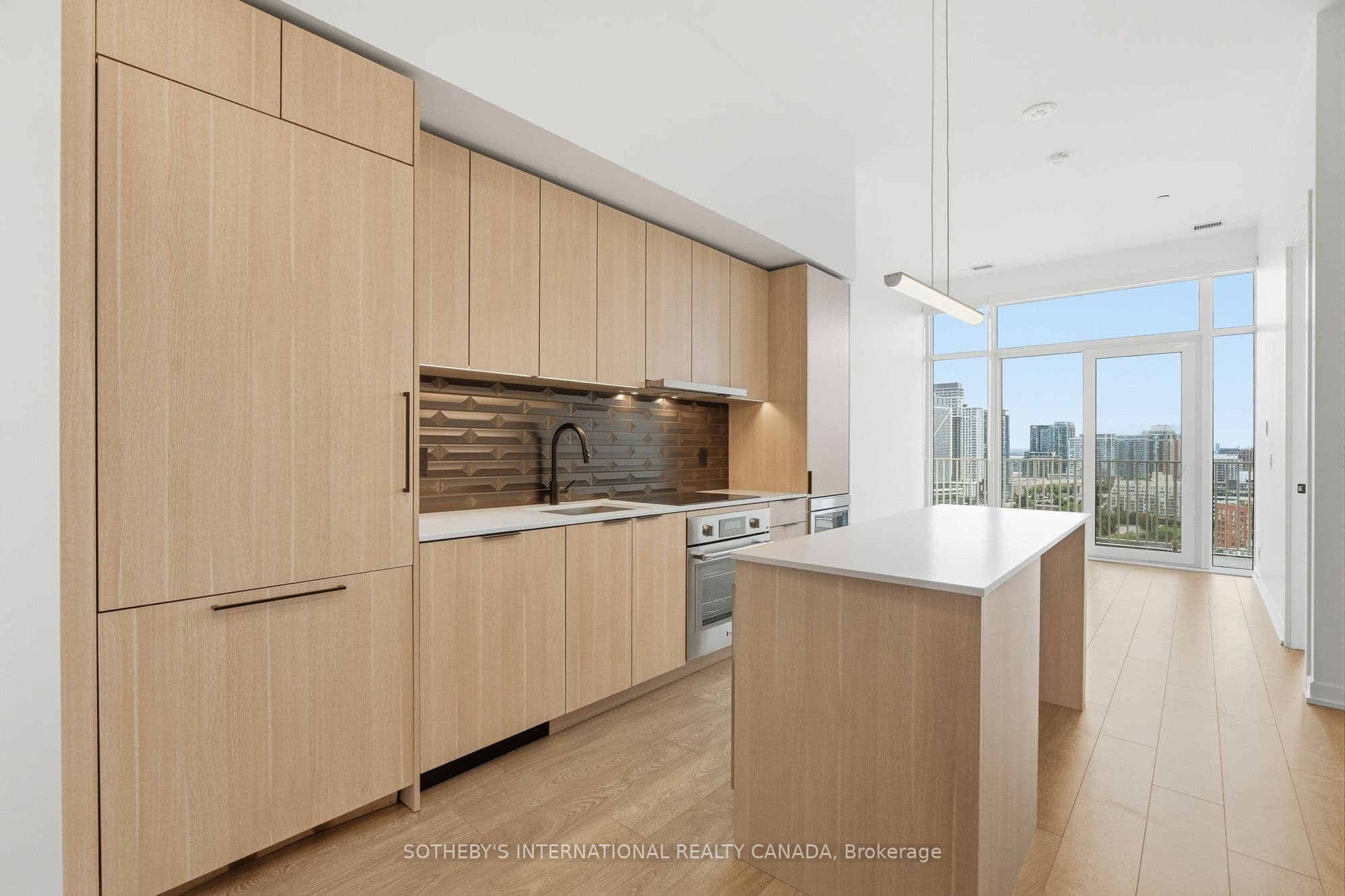 88 Bathurst Street PH01, Toronto, ON M5V 0W8