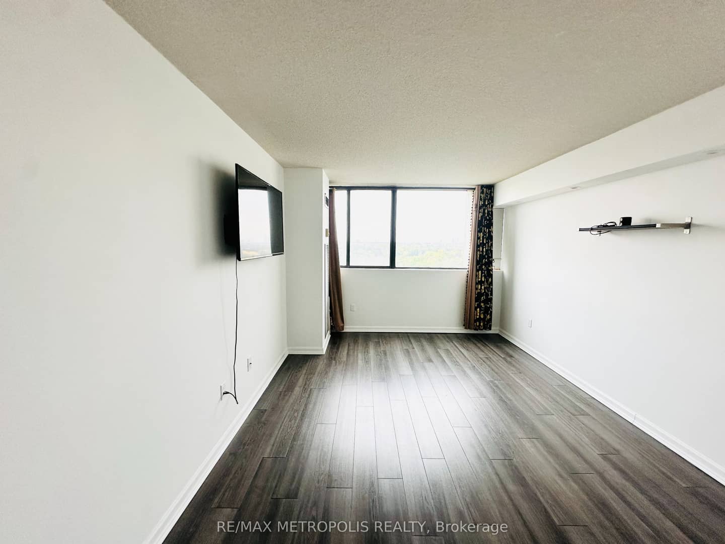 80 Antibes Drive 1207, Toronto, ON M2R 3N5