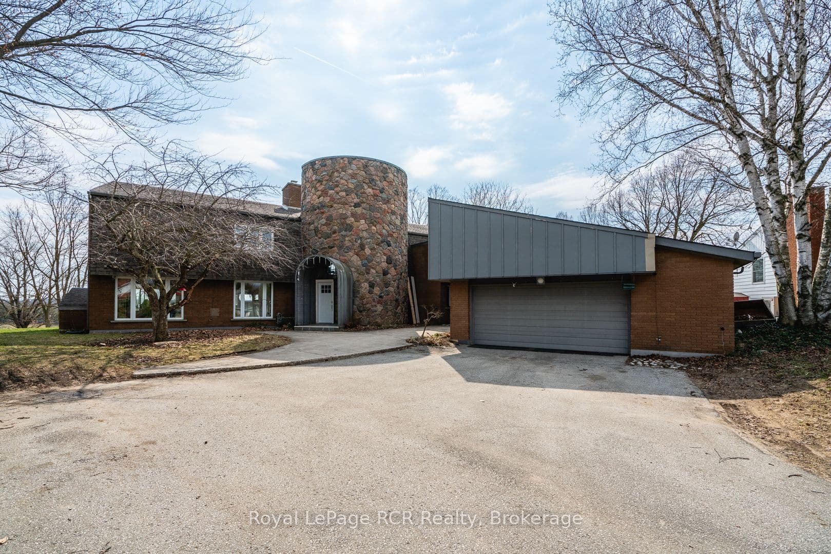136 4th Avenue, Hanover, ON N4N 2B3