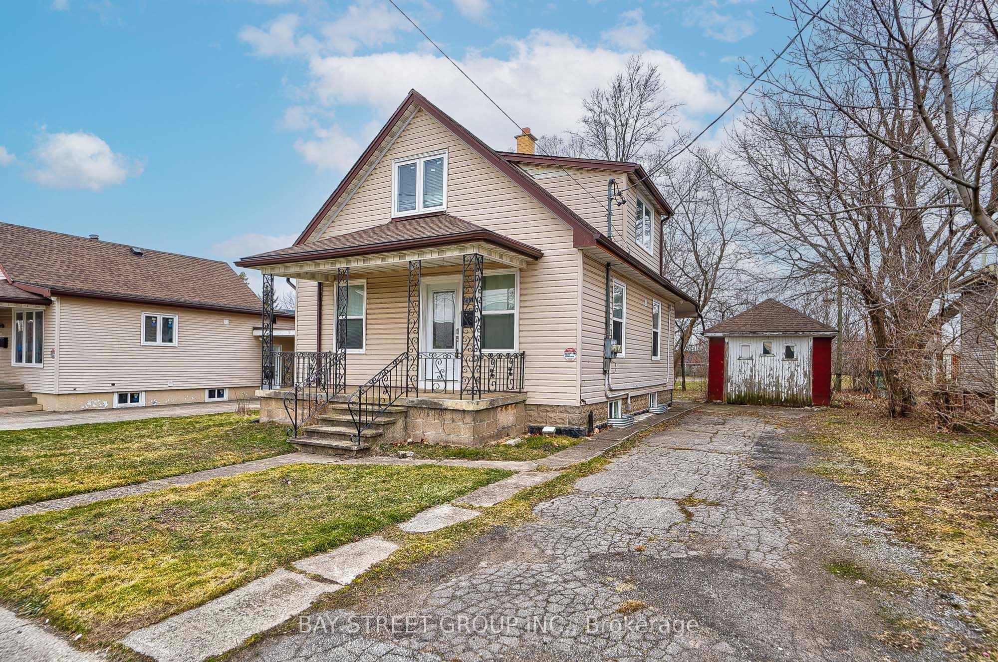 5241 Kitchener Street, Niagara Falls, ON L2G 1B4
