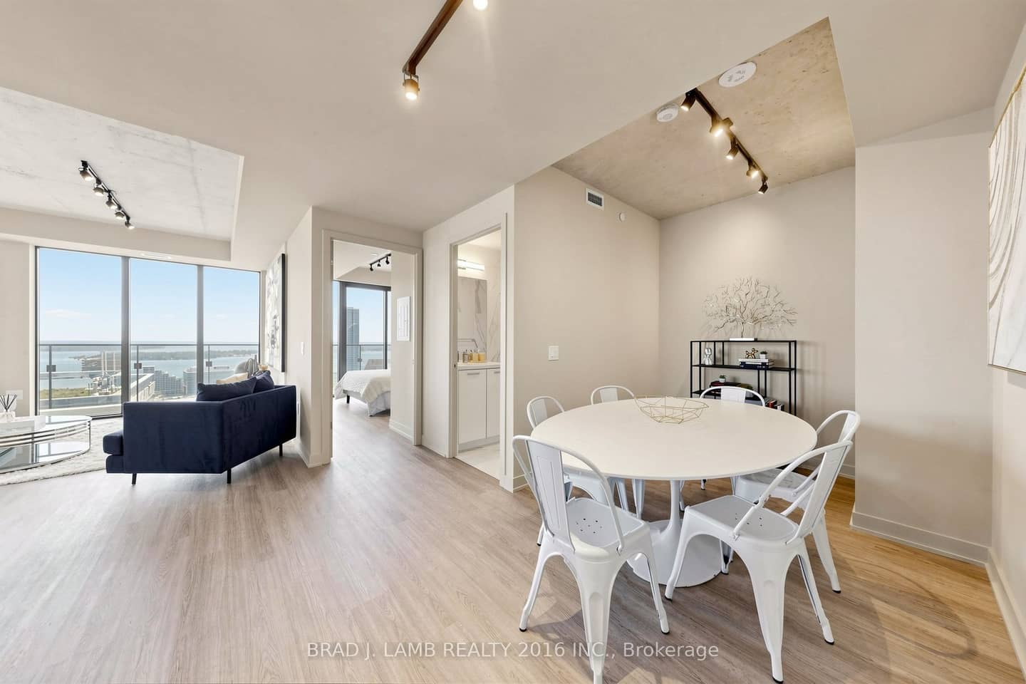 284 King Street E 3001, Toronto, ON M5A 1K4