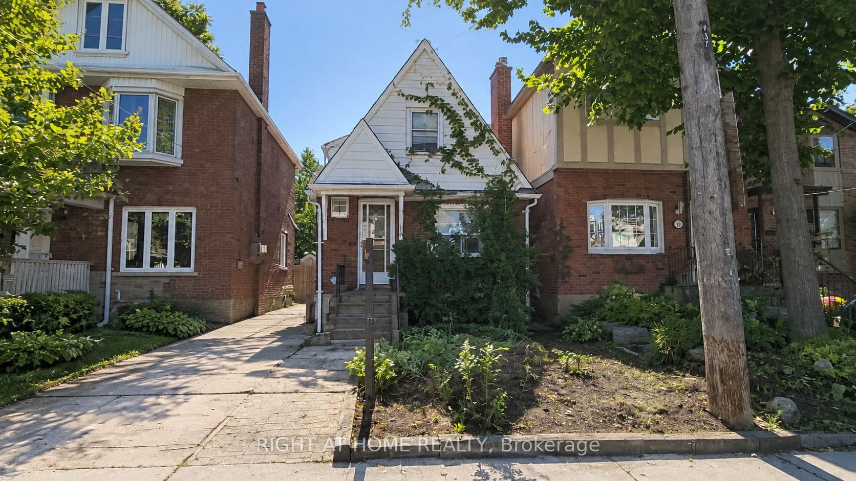 37 Deforest Road, Toronto, ON M6S 1J1