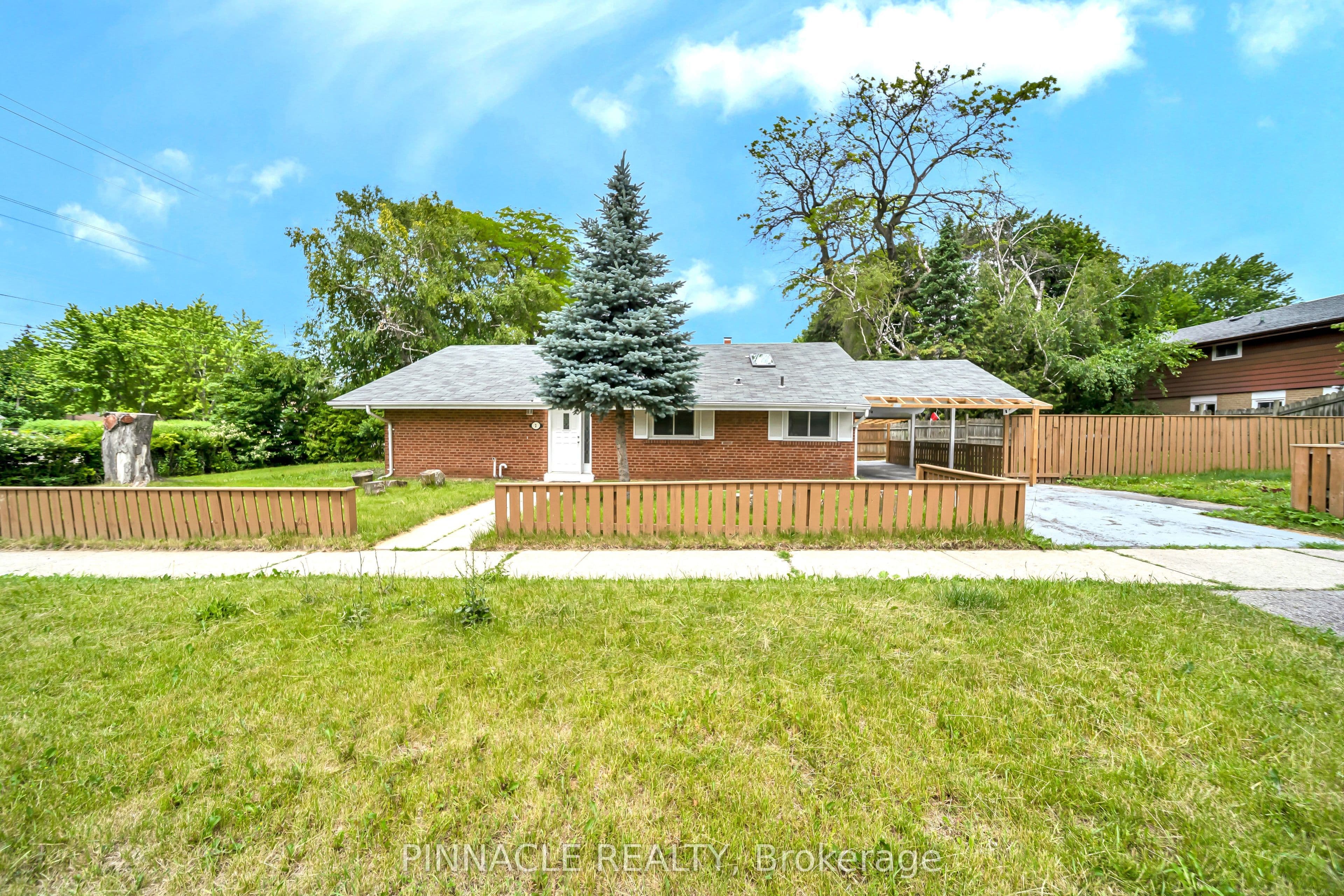 2 Ladysbridge Drive, Toronto, ON M1G 3H6