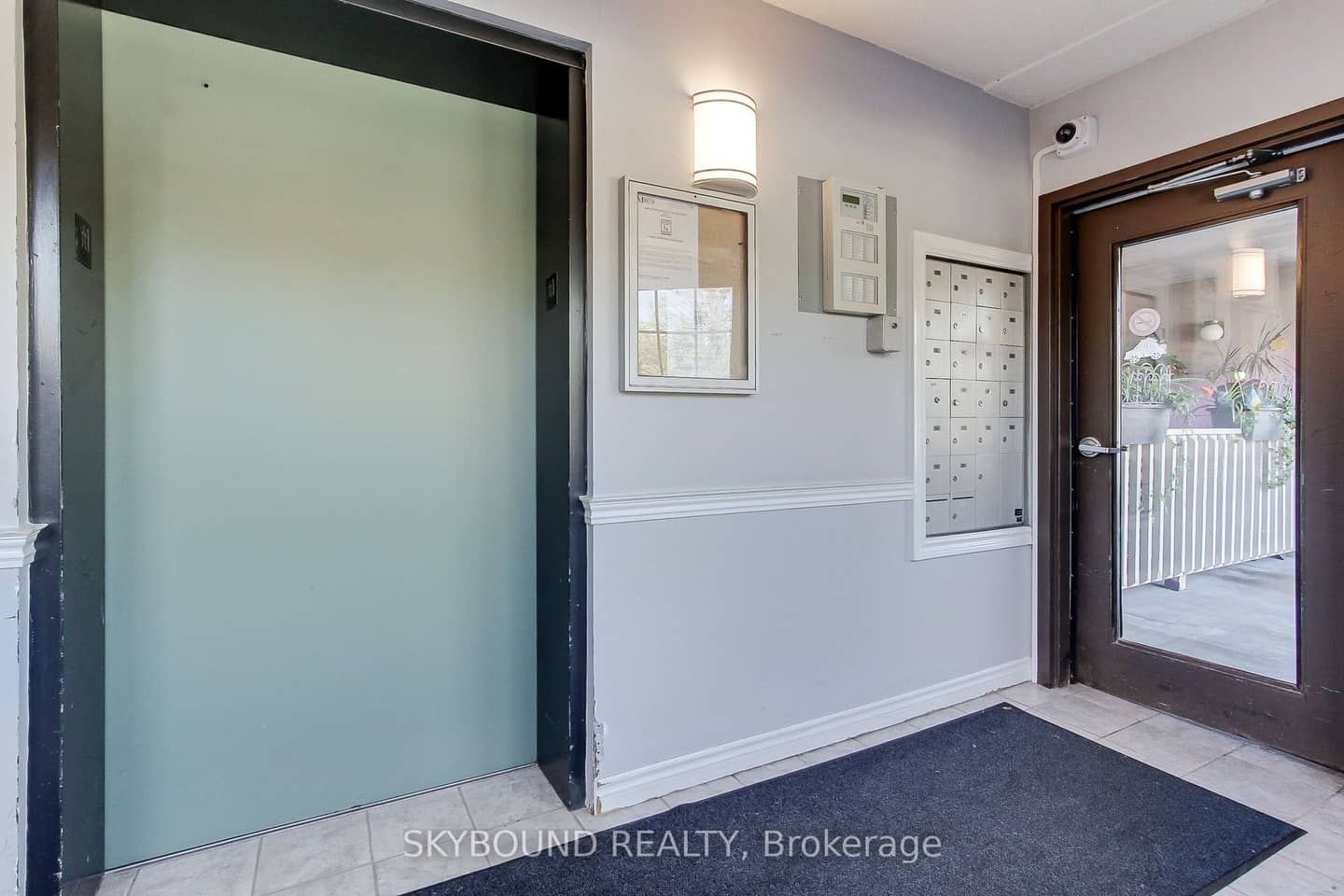 4003 Kilmer Drive 302, Burlington, ON L7M 4M1