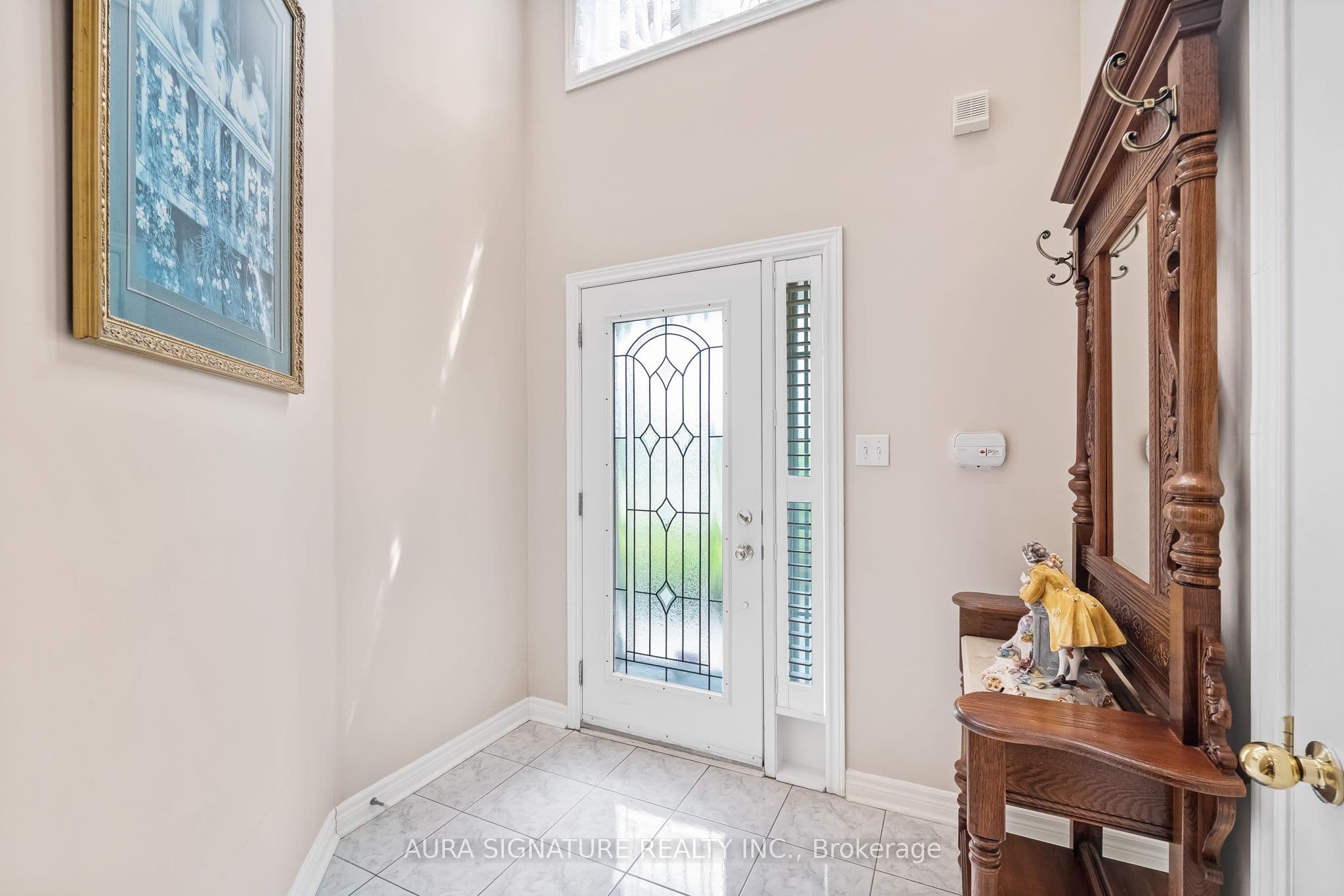 30 Graceview Court, Vaughan, ON L4L 9C4
