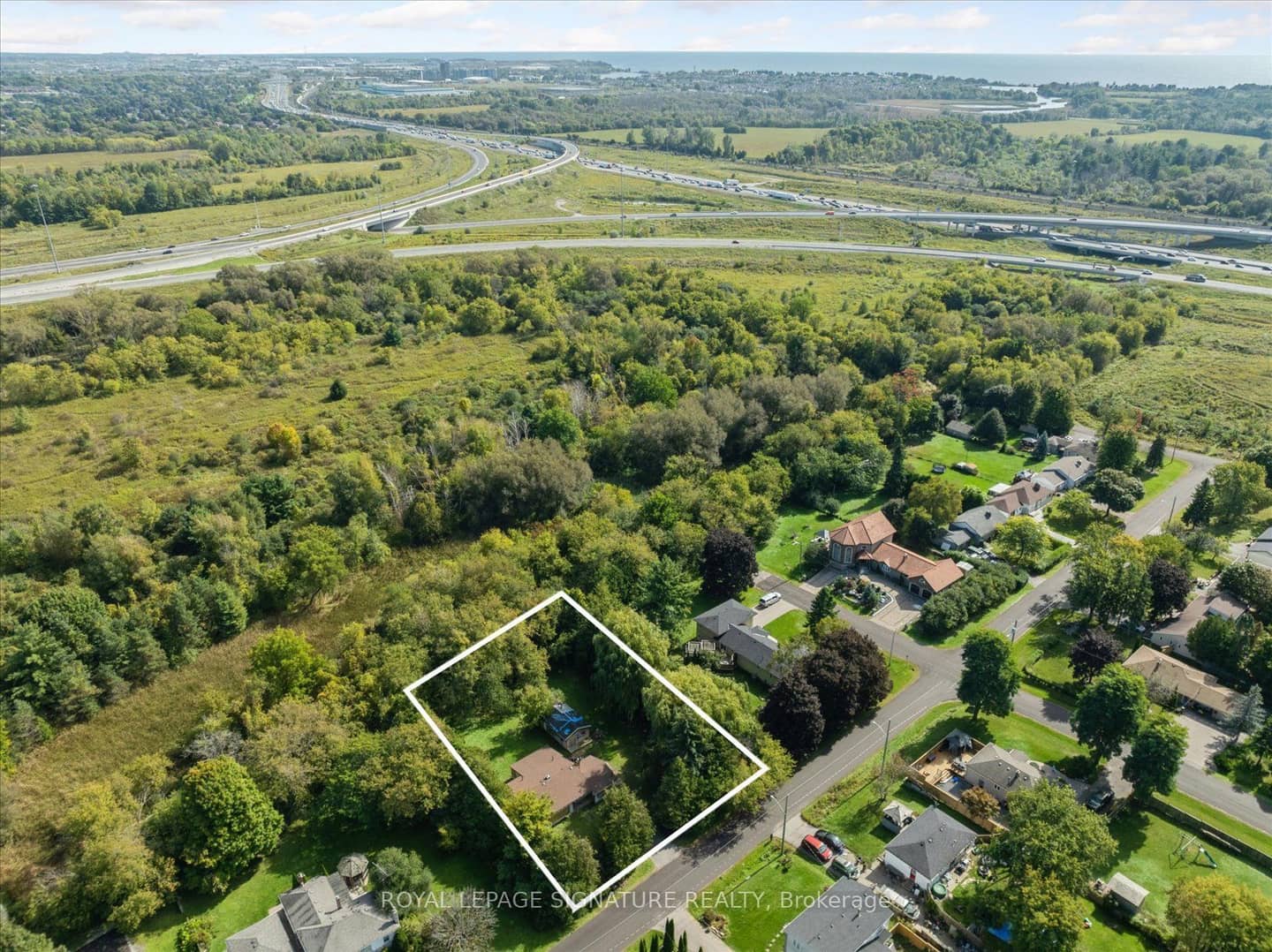 45 Queens Road, Whitby, ON L1P 1K4