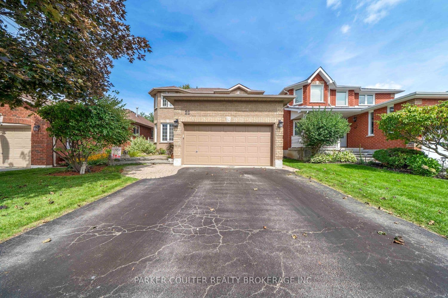 22 Taylor Drive, Barrie, ON L4N 8K6