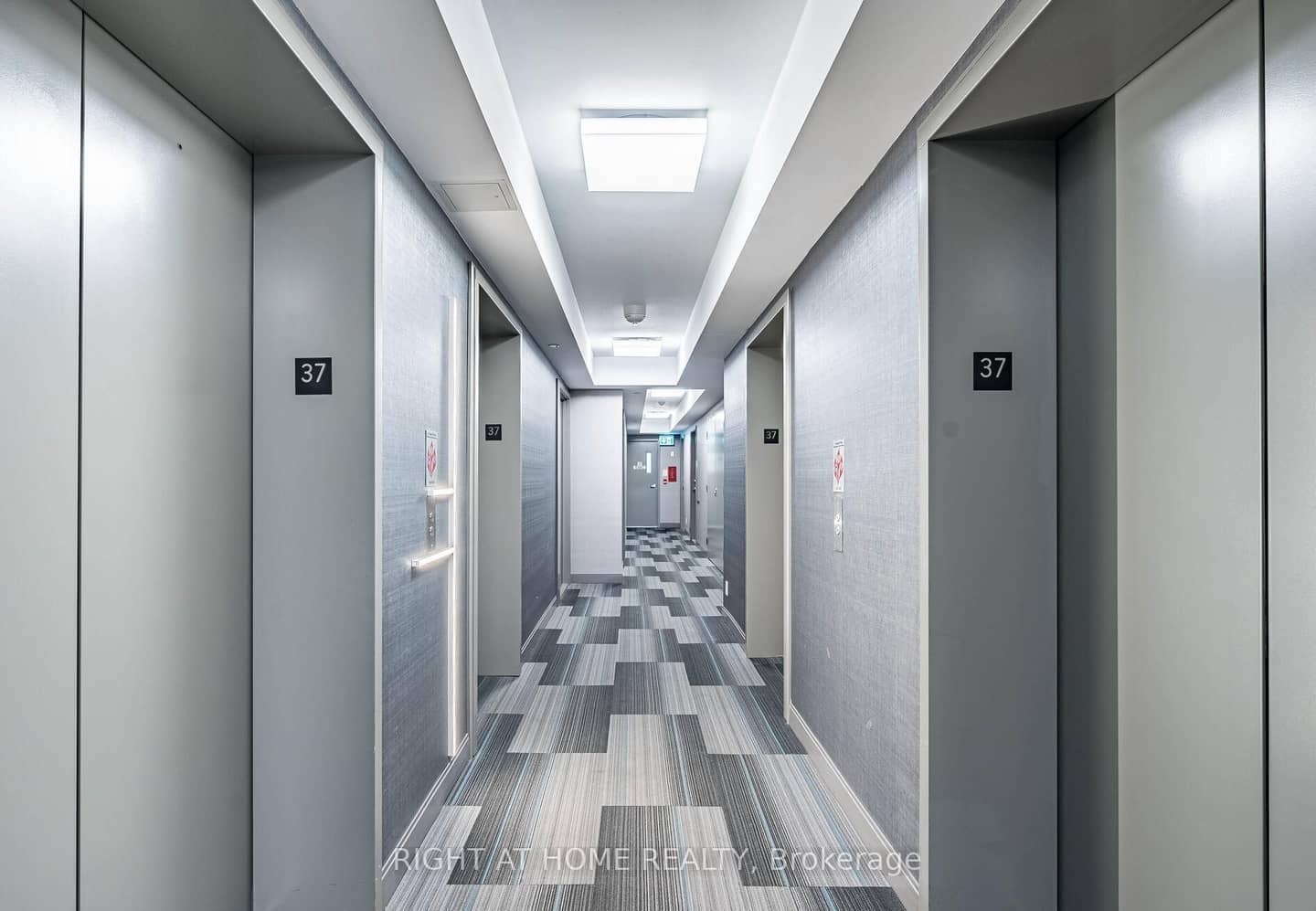 181 Dundas Street E 3708, Toronto, ON M5A 0N5