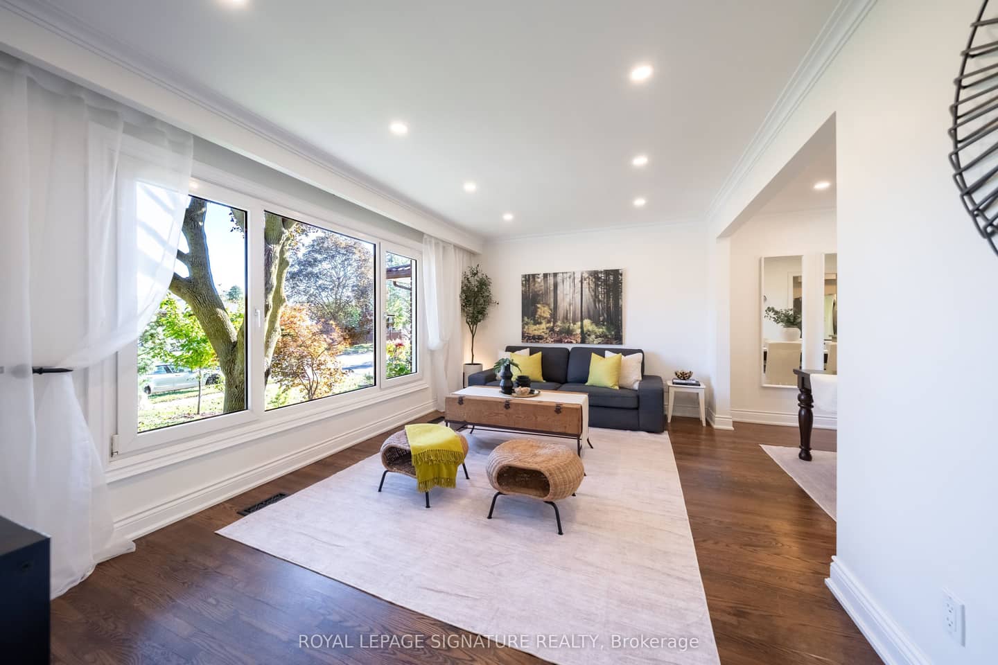 3510 Burningelm Crescent, Mississauga, ON L4Y 3L1