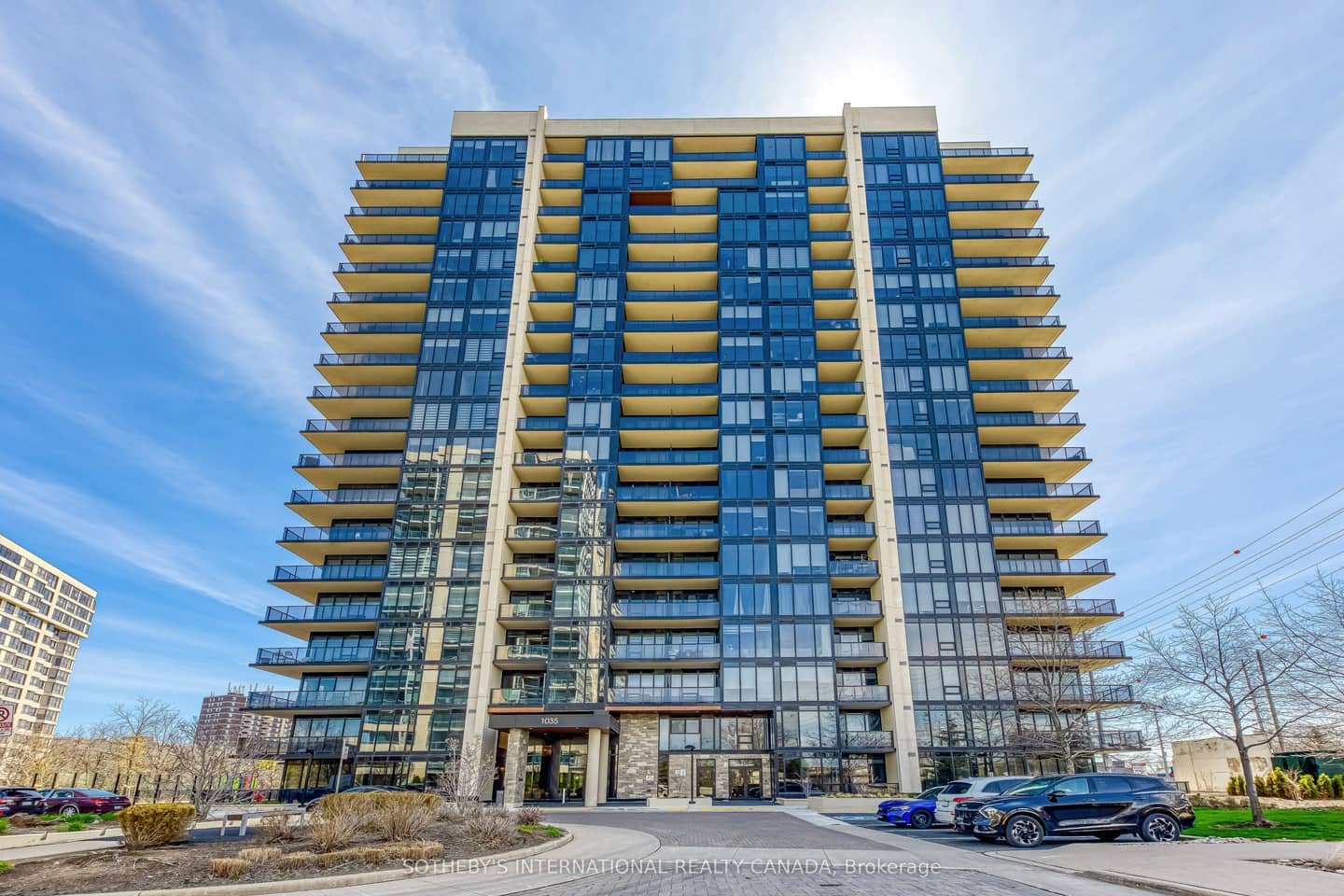 1035 Southdown Road 212, Mississauga, ON L5J 0A2