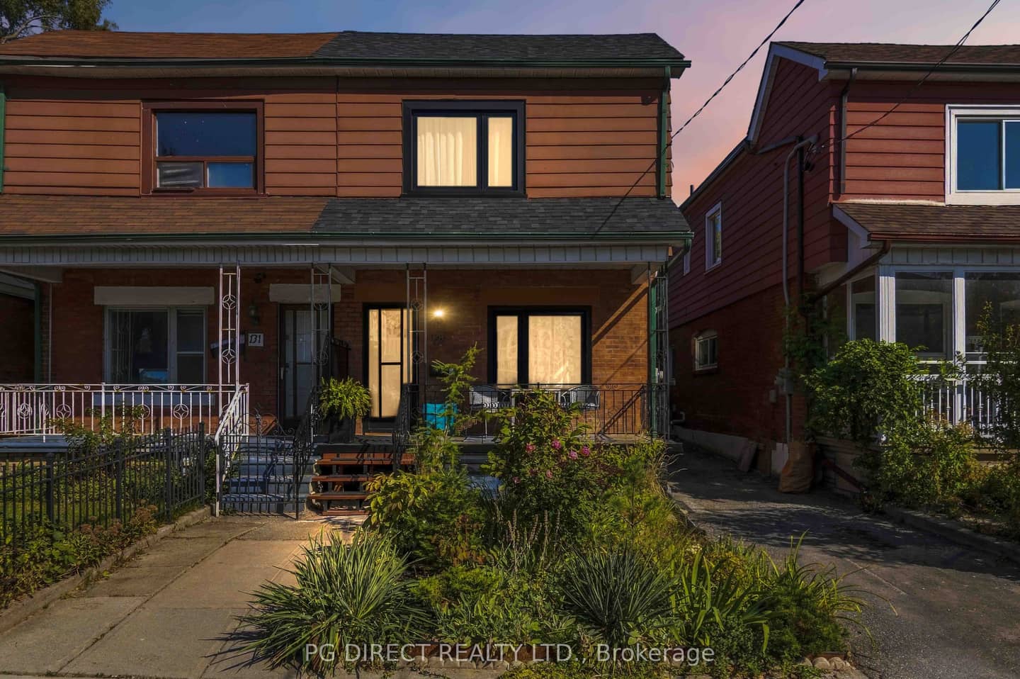 129 Kane Avenue, Toronto, ON M6M 3N1