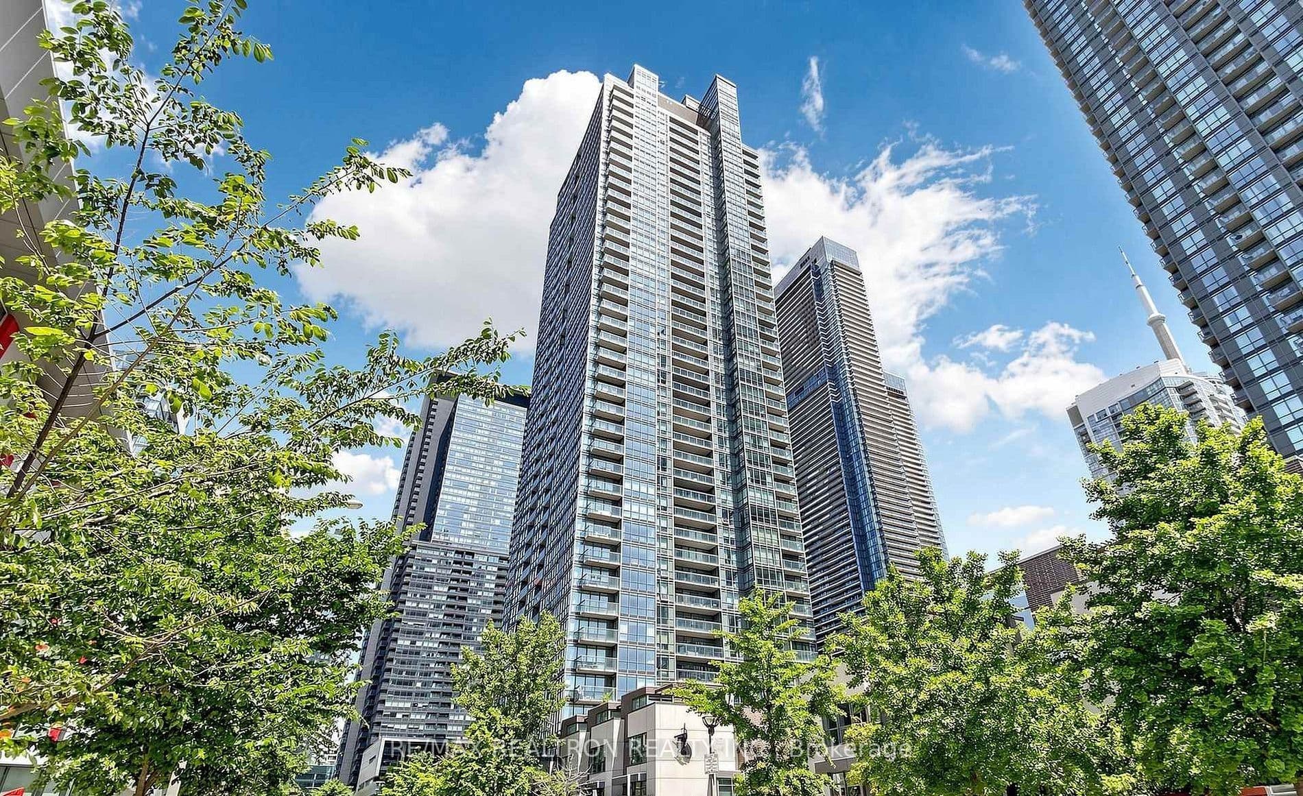 15 Fort York Boulevard 4503, Toronto, ON M5V 3Y4