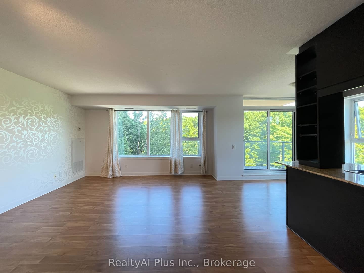 190 Borough Drive 805, Toronto, ON M1P 0B6