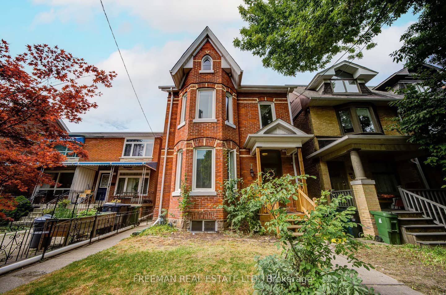 756 Euclid Avenue, Toronto, ON M6G 2V2