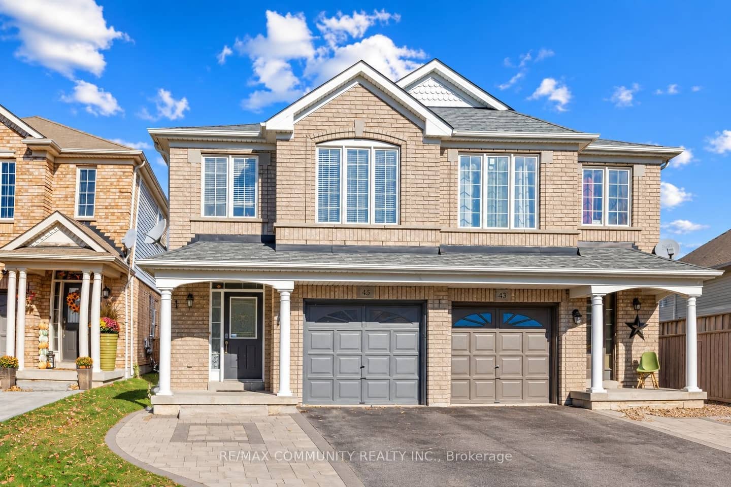 45 Tozer Crescent, Ajax, ON L1T 5A1