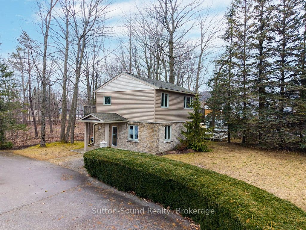 660 Main Street, South Bruce Peninsula, ON N0H 2T0