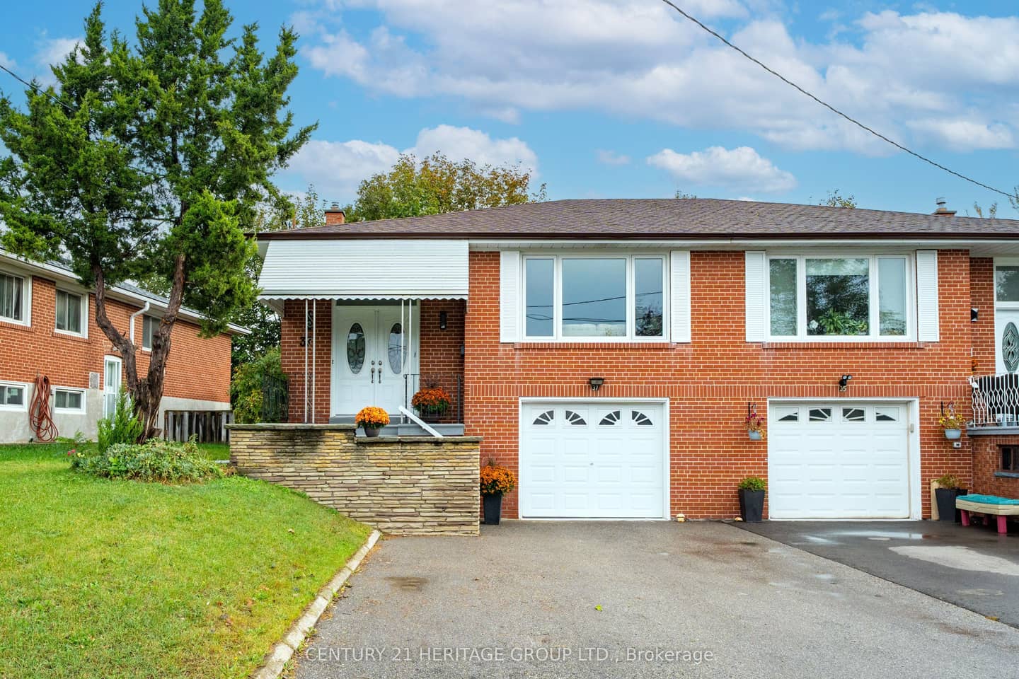 37 Gambello Crescent, Toronto, ON M3J 1W2